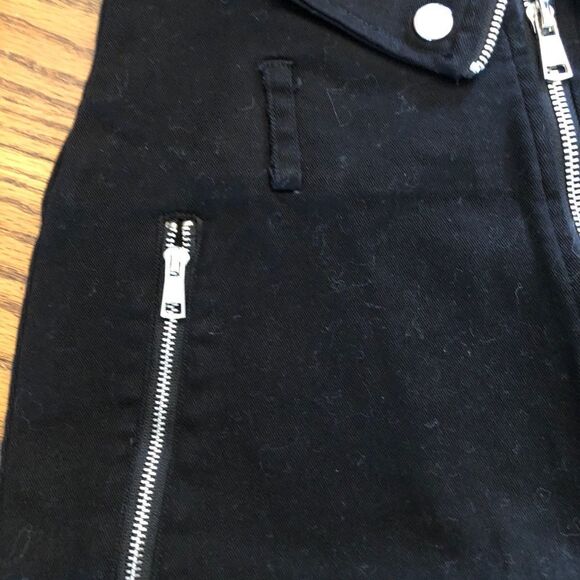 Forever 21 black denim 3 zipper mini skirt size small - Picture 9 of 9